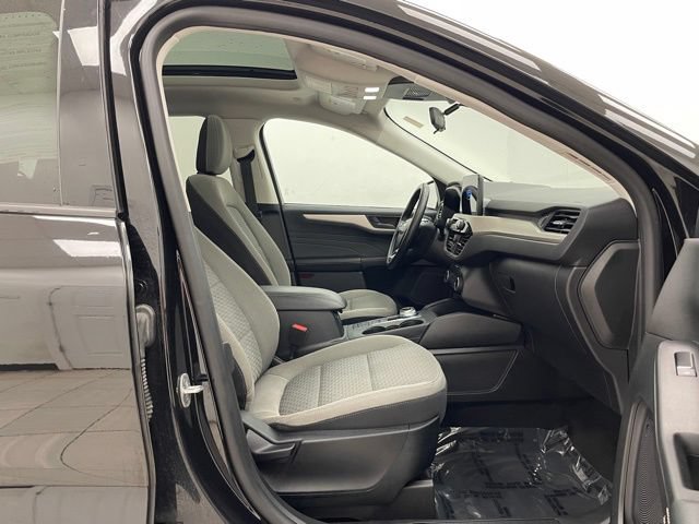 Used 2022 Ford Escape SE w/ SE Sport Appearance Package AWD/4WD image 18
