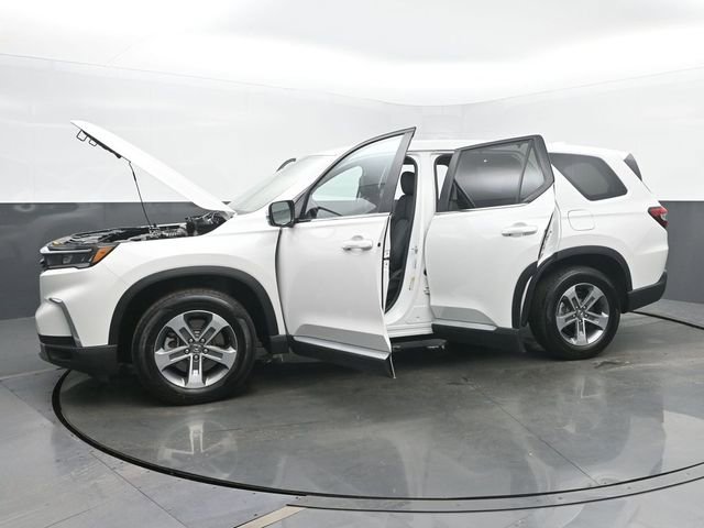 Used 2025 Honda Pilot EX-L image 57