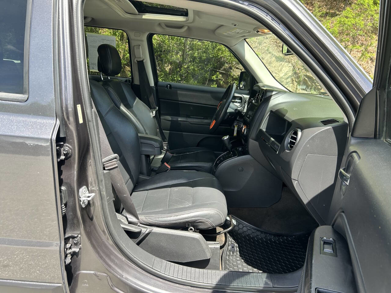 Used 2015 Jeep Patriot High Altitude AWD/4WD image 26