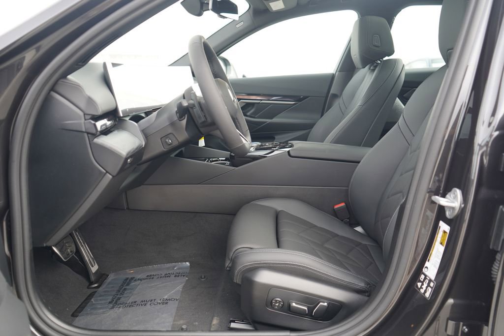 New 2026 BMW 540i xDrive w/ M Sport Package image 10