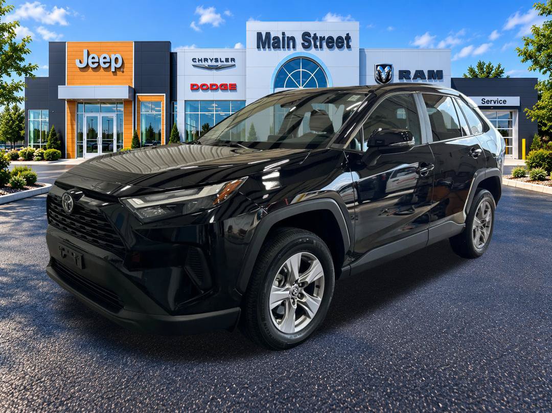 Used 2025 Toyota RAV4 XLE