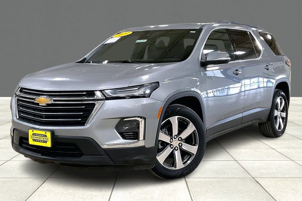 Used 2023 Chevrolet Traverse LT w/ LT Premium Package image 2