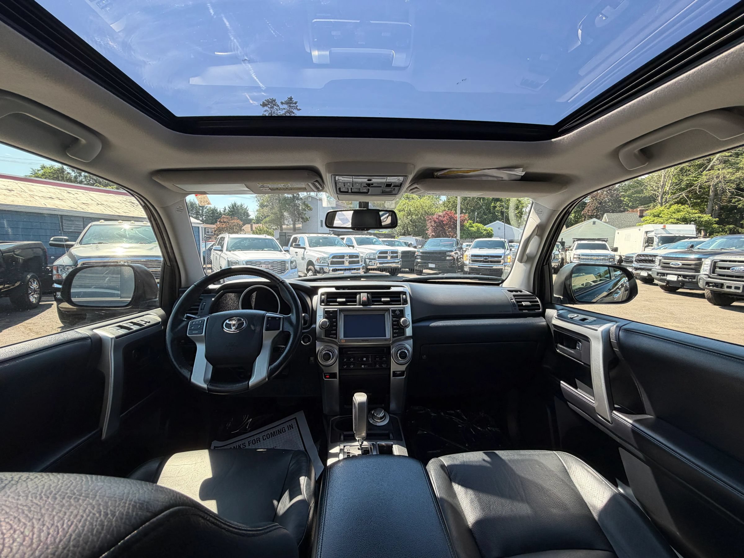 Used 2012 Toyota 4Runner Limited AWD/4WD image 10