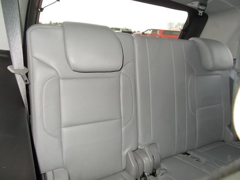 Used 2018 Chevrolet Tahoe LT w/ Luxury Package RWD image 24