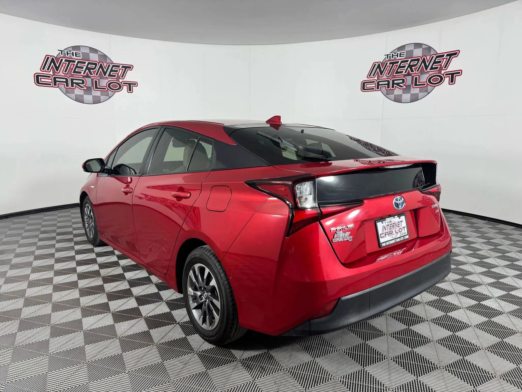 Used 2019 Toyota Prius XLE FWD image 5