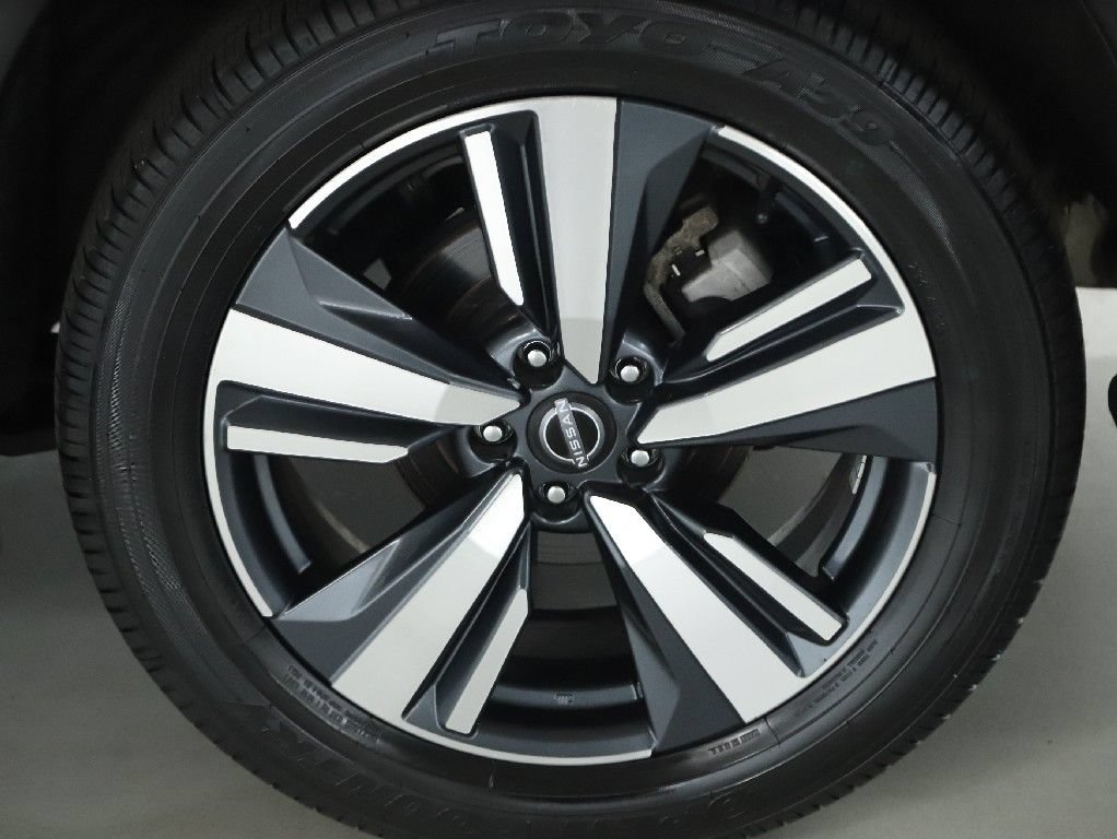 Certified 2023 Nissan Rogue SL w/ SL Premium Package AWD/4WD image 41