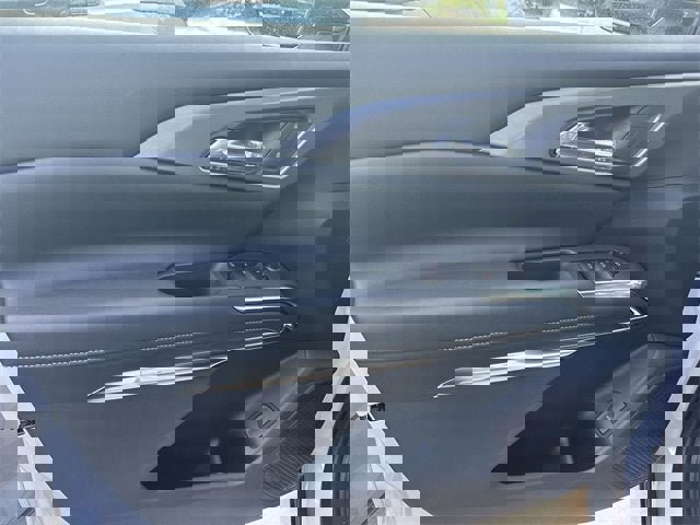 New 2026 Chevrolet Traverse LT image 33