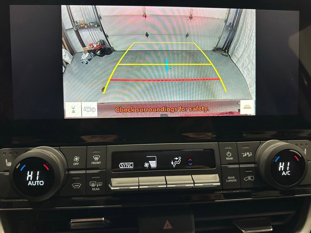 Used 2025 Toyota Grand Highlander FWD image 39