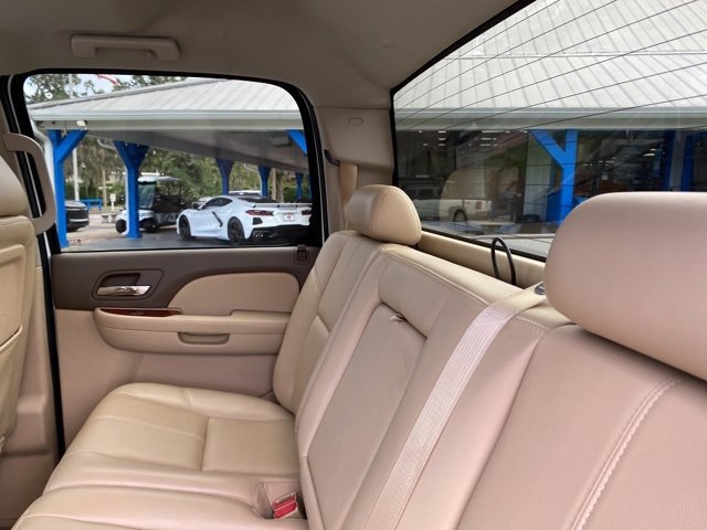 Used 2014 Chevrolet Silverado 2500 LTZ w/ LTZ Plus Package image 30