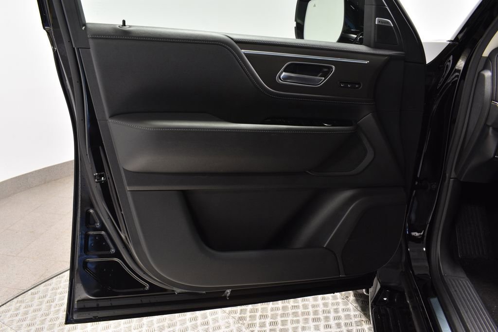 New 2026 INFINITI QX80 Pure w/ Cargo Package image 10