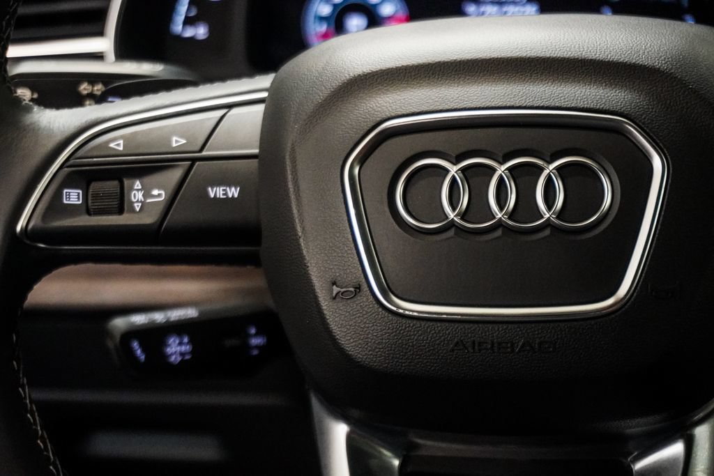 Used 2021 Audi Q8 Premium Plus w/ Premium Plus Package AWD/4WD image 19