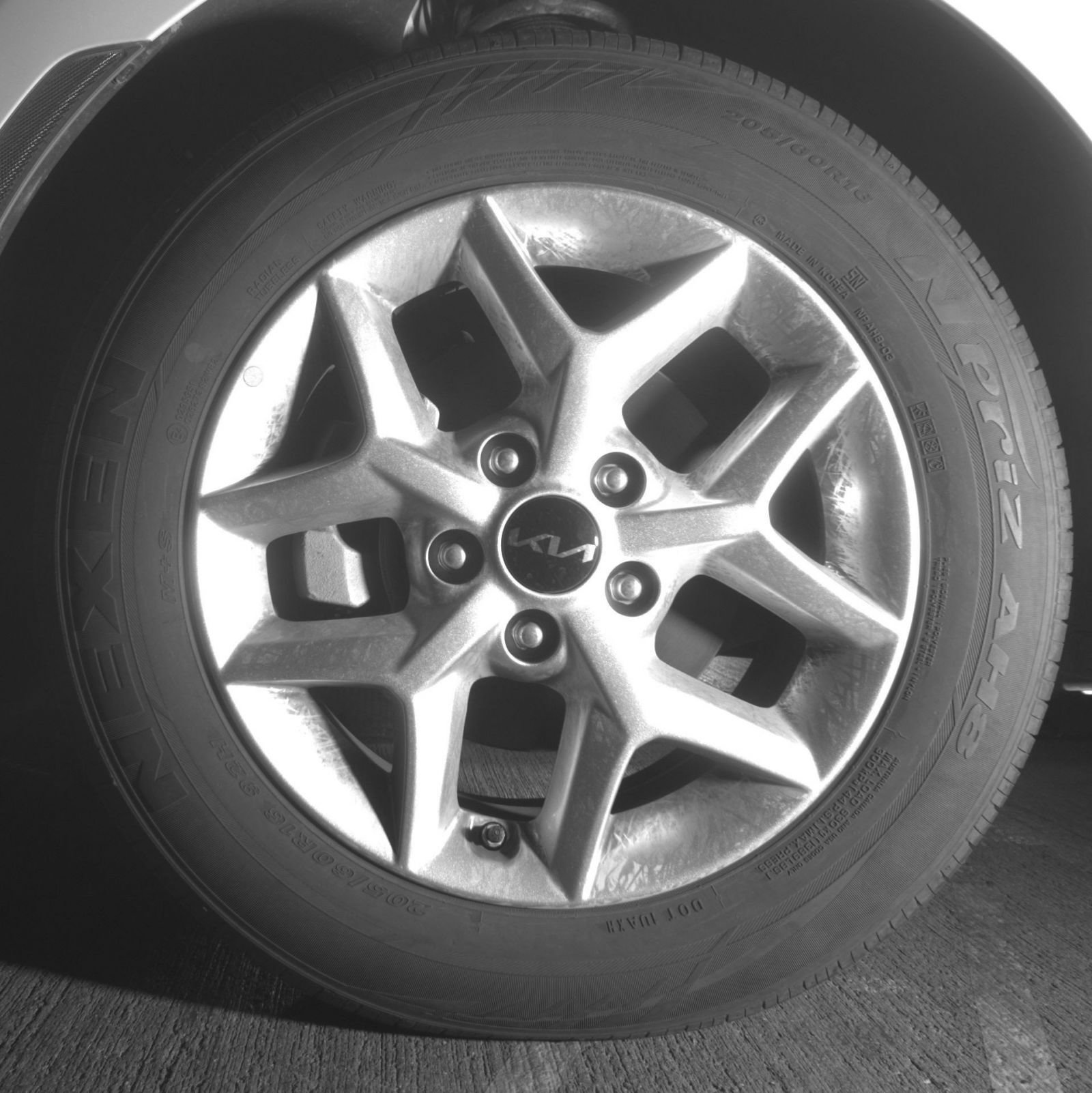 Used 2025 Kia Soul LX w/ LX Technology Package FWD image 15