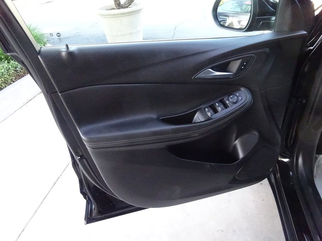 Certified 2024 Buick Encore GX Preferred FWD image 26
