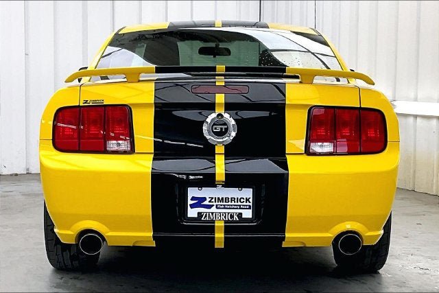 Used 2005 Ford Mustang GT RWD image 4
