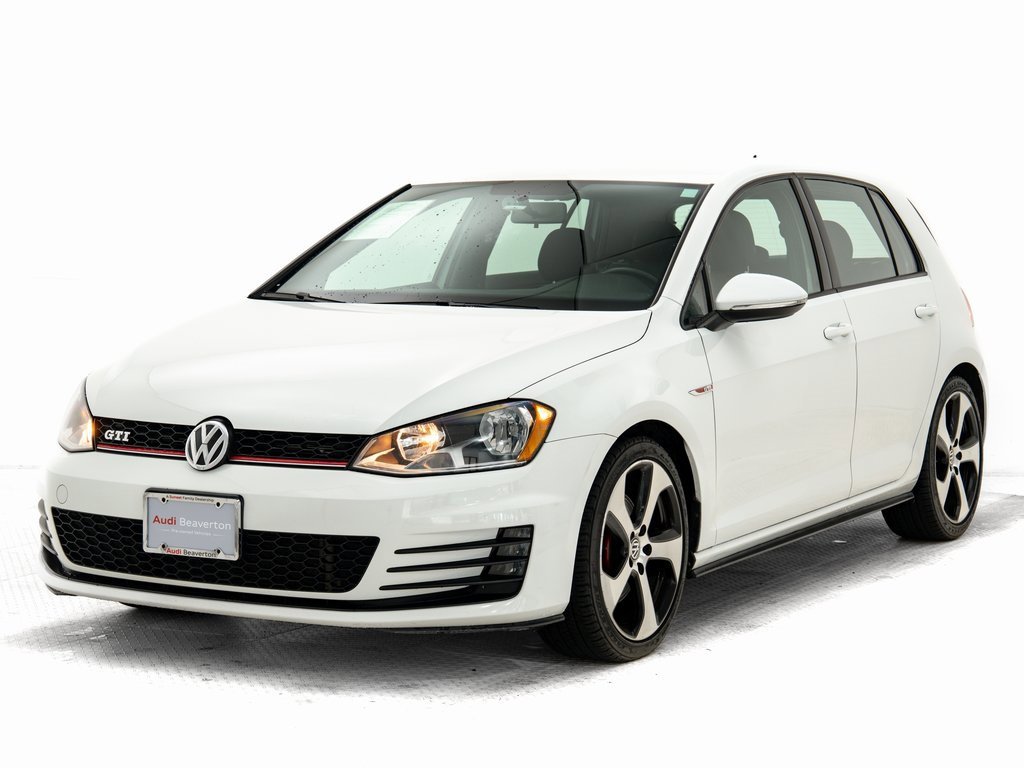 Used 2017 Volkswagen Golf S image 30