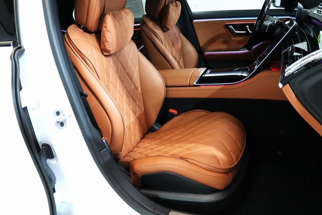 Used 2024 Mercedes-Benz S 580e 4MATIC Sedan image 21