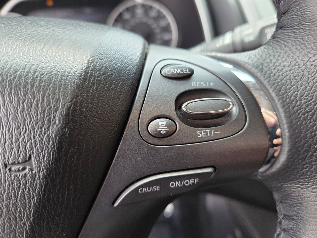 Used 2020 Nissan Murano SV image 24