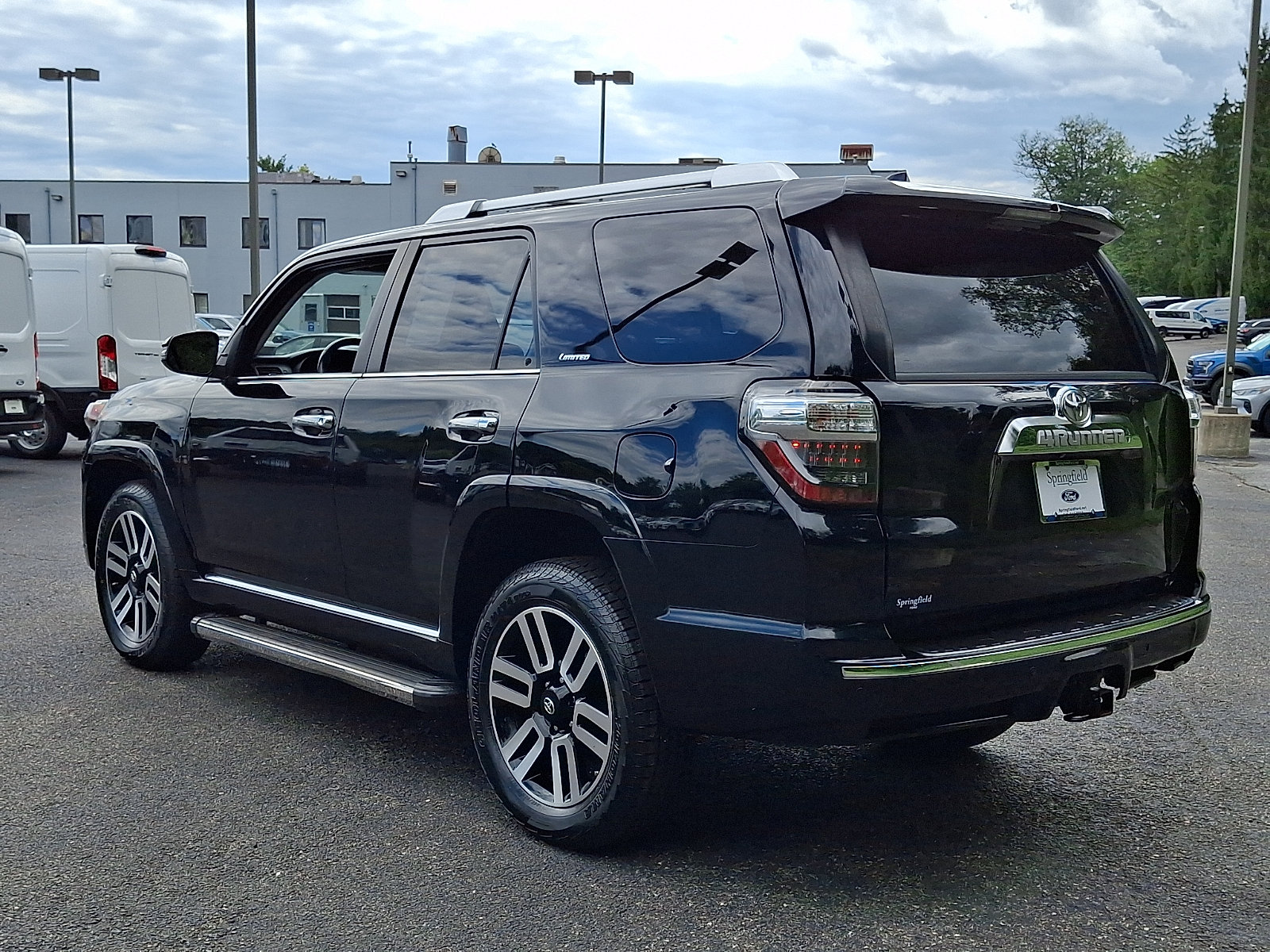 Used 2016 Toyota 4Runner Limited AWD/4WD image 4