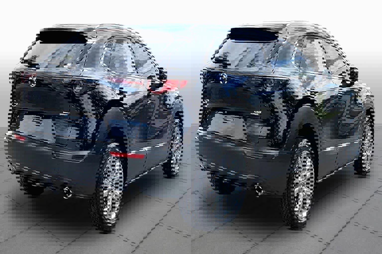 Used 2023 MAZDA CX-30 AWD 2.5 S w/ Premium Package image 13