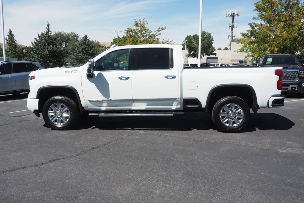 Used 2024 Chevrolet Silverado 3500 High Country w/ High Country Premium Package AWD/4WD image 8