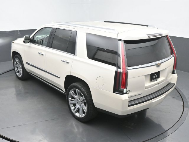 Used 2015 Cadillac Escalade Premium AWD/4WD image 41