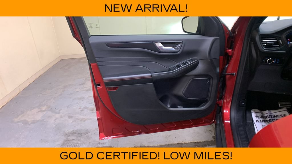 Used 2024 Ford Escape ST-Line w/ Tech Pack #1 AWD/4WD image 24