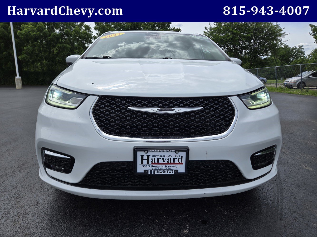 Used 2023 Chrysler Pacifica Touring-L FWD image 41