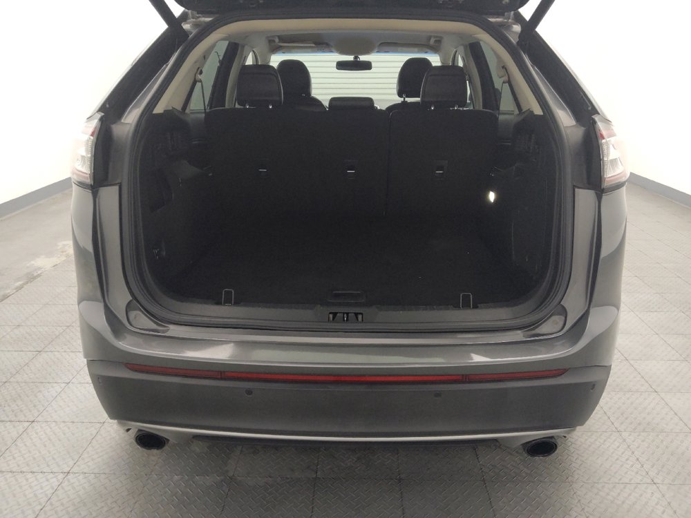 Used 2017 Ford Edge Titanium w/ Technology Package FWD image 29