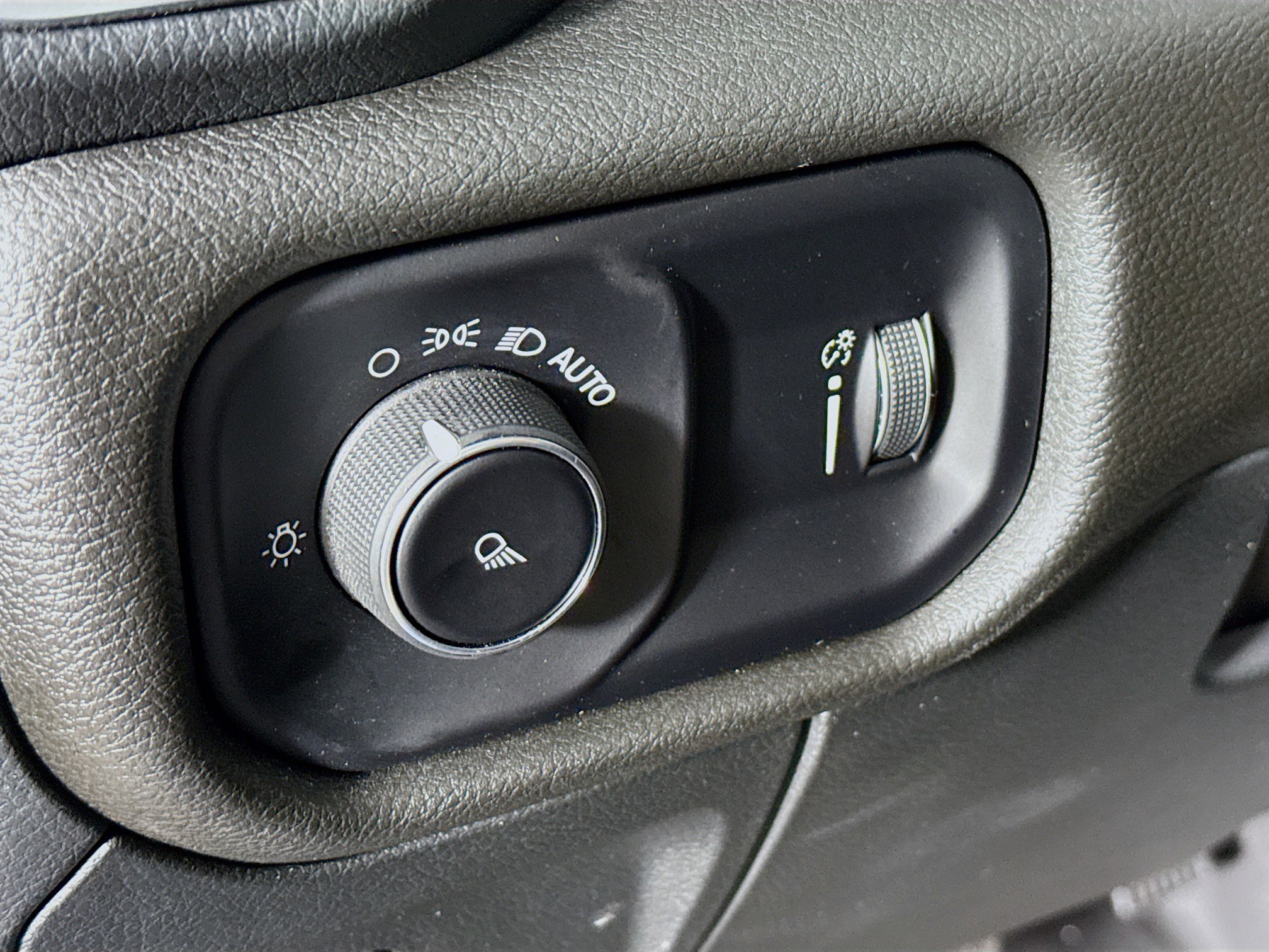 Used 2024 RAM 1500 Big Horn image 9