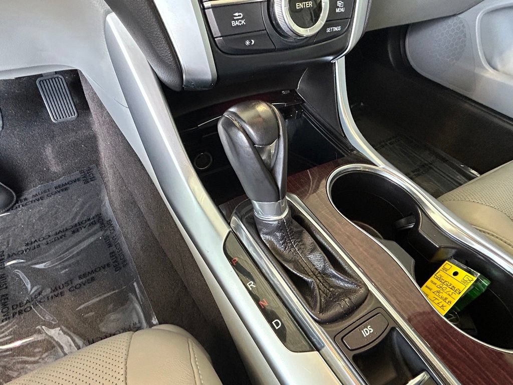 Used 2015 Acura TLX w/ Technology Package FWD image 14