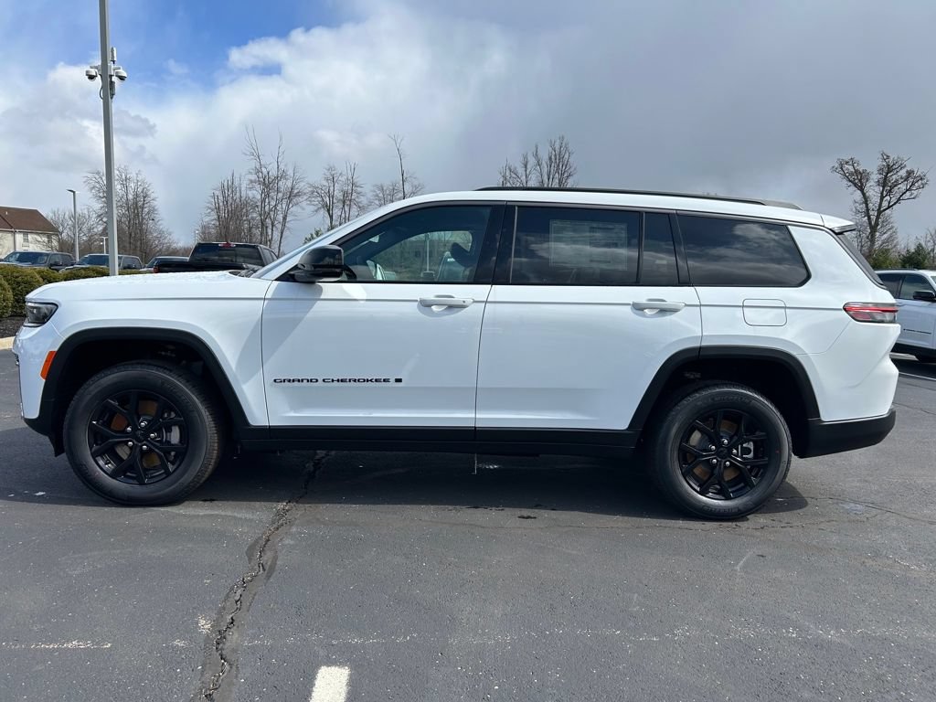 New 2026 Jeep Grand Cherokee L 4WD image 4