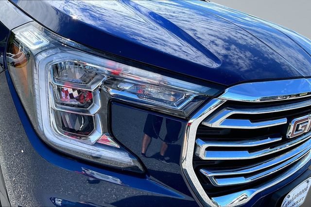Used 2023 GMC Terrain SLT AWD/4WD image 29