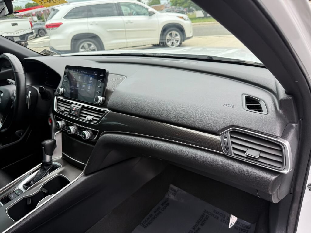 Used 2022 Honda Accord Sport image 28