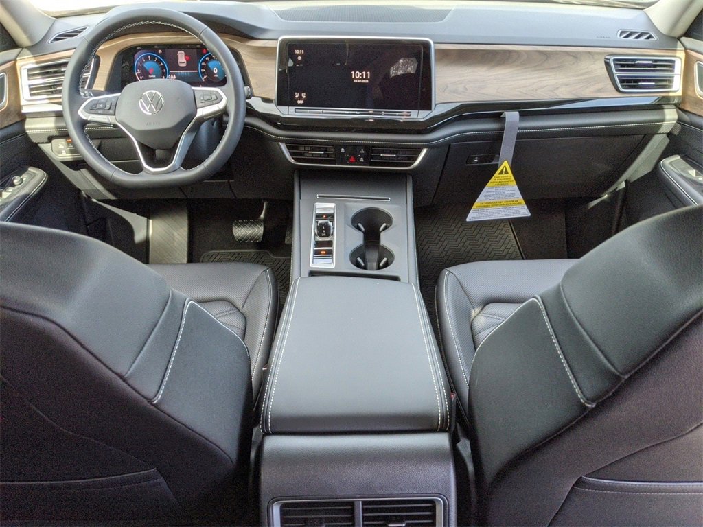 Used 2025 Volkswagen Atlas SE image 19