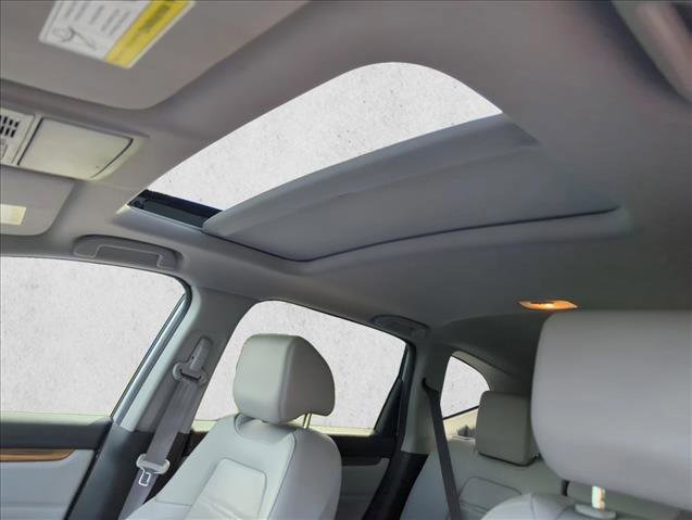 Used 2020 Honda CR-V Touring image 18