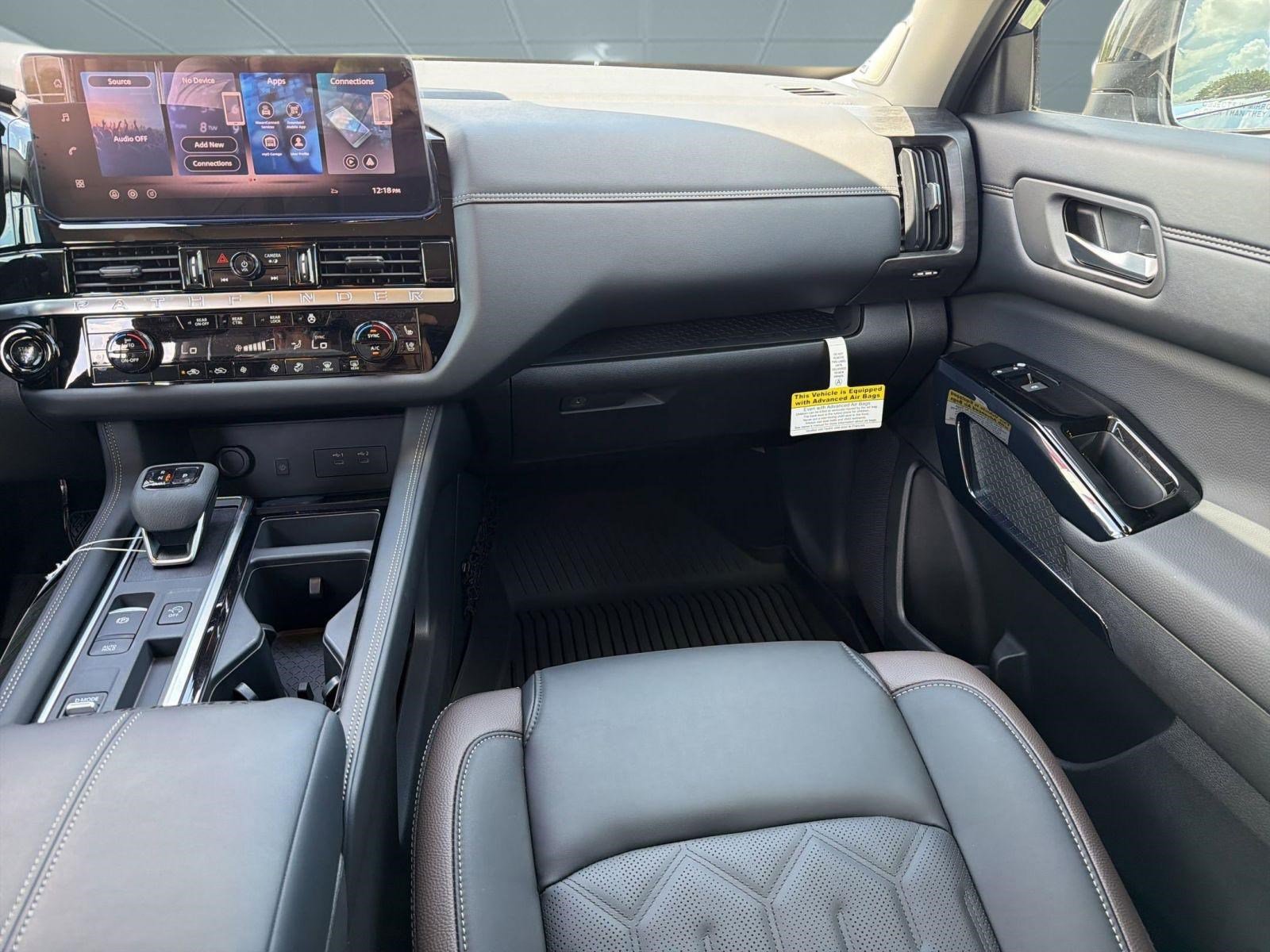 New 2026 Nissan Pathfinder Platinum image 28