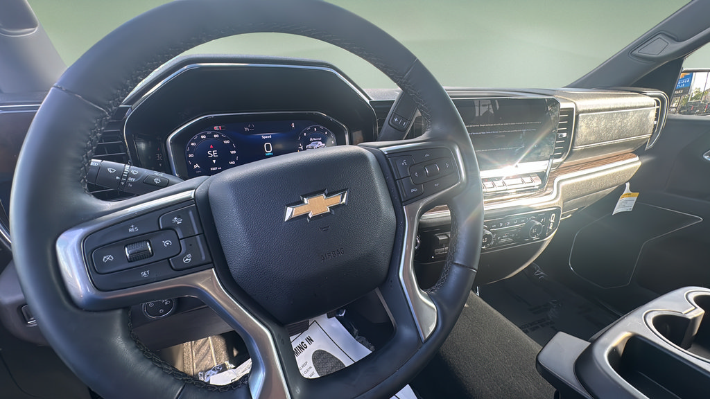 Used 2026 Chevrolet Silverado 1500 LT RWD image 16