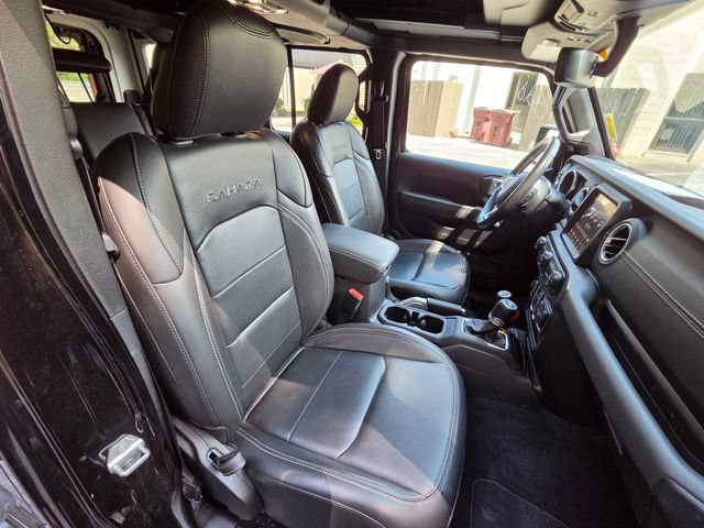 Used 2022 Jeep Wrangler Unlimited Sahara w/ Cold Weather Group AWD/4WD image 22