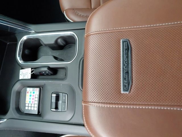 Used 2024 GMC Sierra 3500 Denali Ultimate AWD/4WD image 23