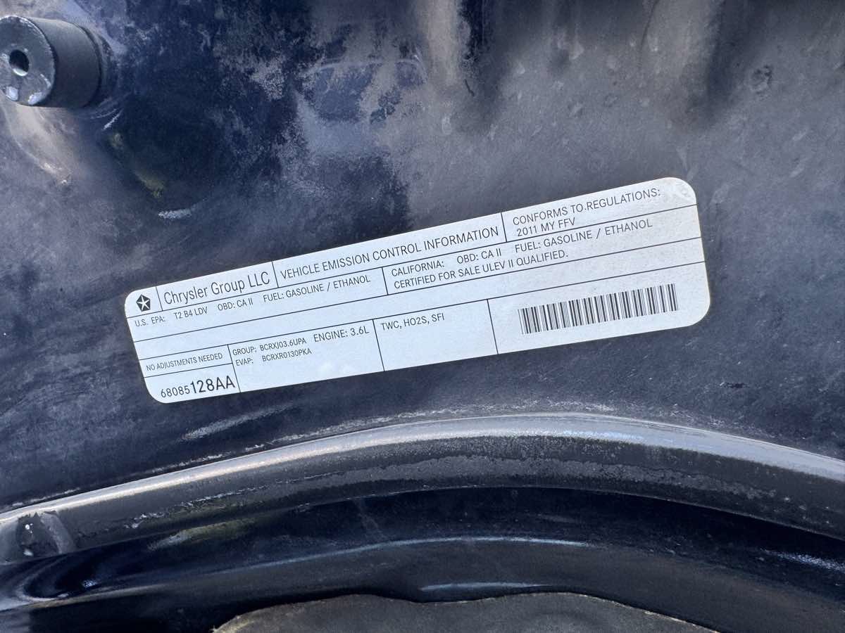 Used 2012 Chrysler 200 Limited FWD image 17