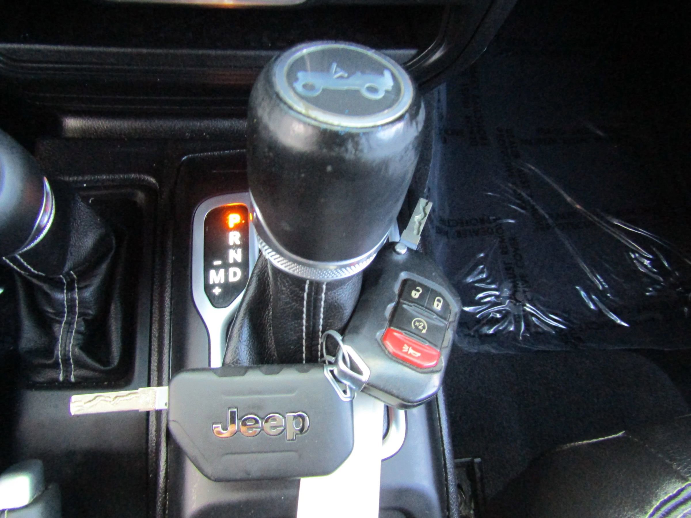 Used 2018 Jeep Wrangler Unlimited Sahara image 36