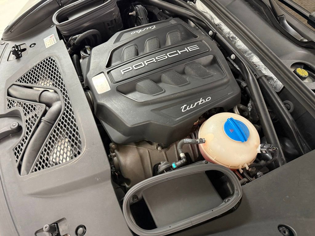 Used 2017 Porsche Macan Turbo image 81