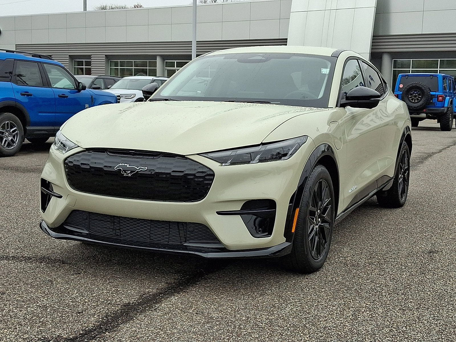 Certified 2025 Ford Mustang Mach-E Premium w/ Sport Appearance Package image 4