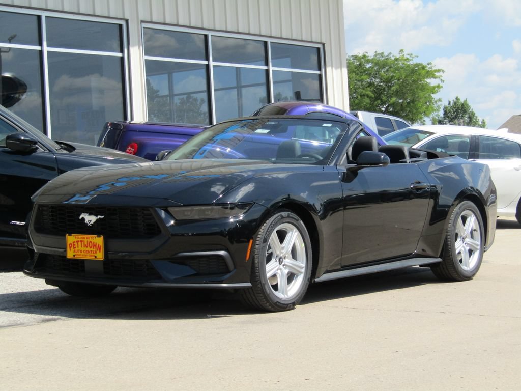 New 2026 Ford Mustang Convertible RWD image 7