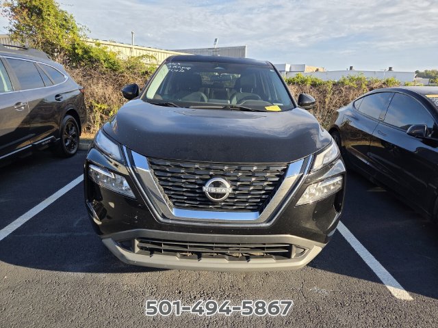 Used 2023 Nissan Rogue SV FWD image 2