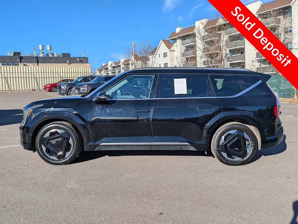 Certified 2024 Kia EV9 Land image 2