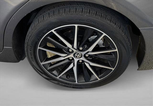 Used 2024 Toyota Camry SE image 9