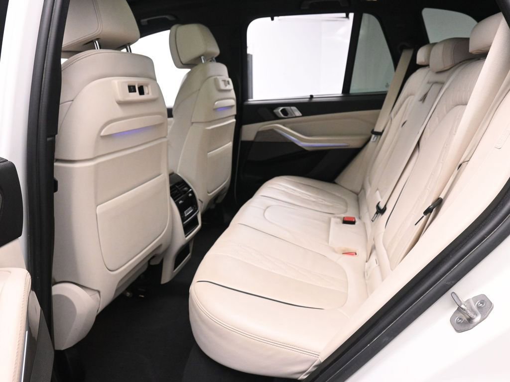Used 2023 BMW X5 M50i w/ Executive Package image 18