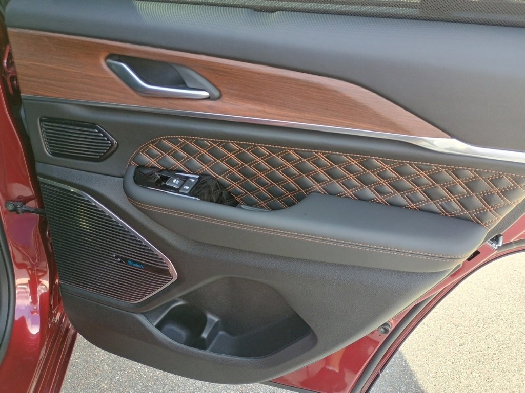 Used 2022 Jeep Grand Cherokee Summit w/ Advanced Protech Group IV image 19