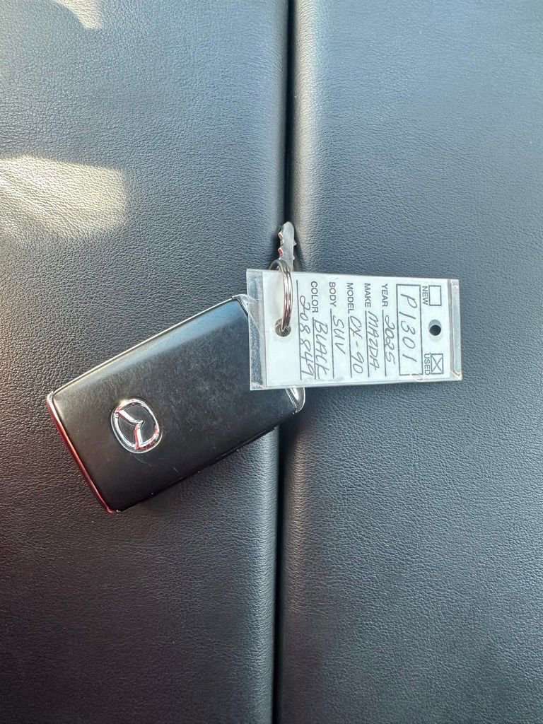 Used 2025 MAZDA CX-90 3.3 Turbo w/ Premium Plus Pkg image 30